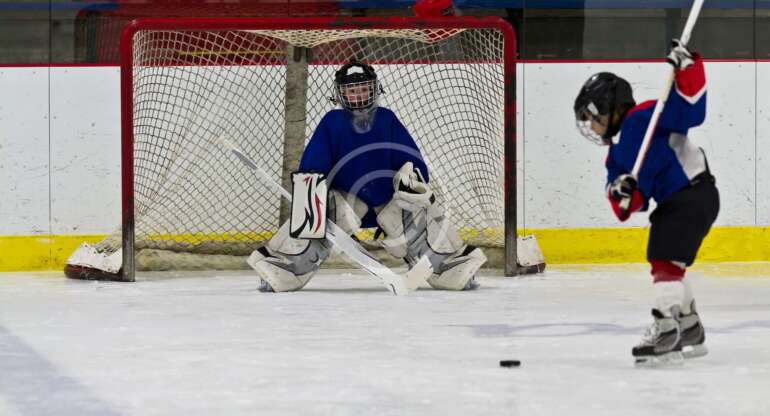 Top 5 hockey schools in the country